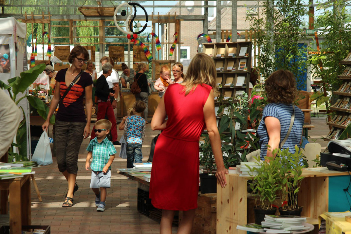 Roots Market - Markt der grünen Leidenschaft